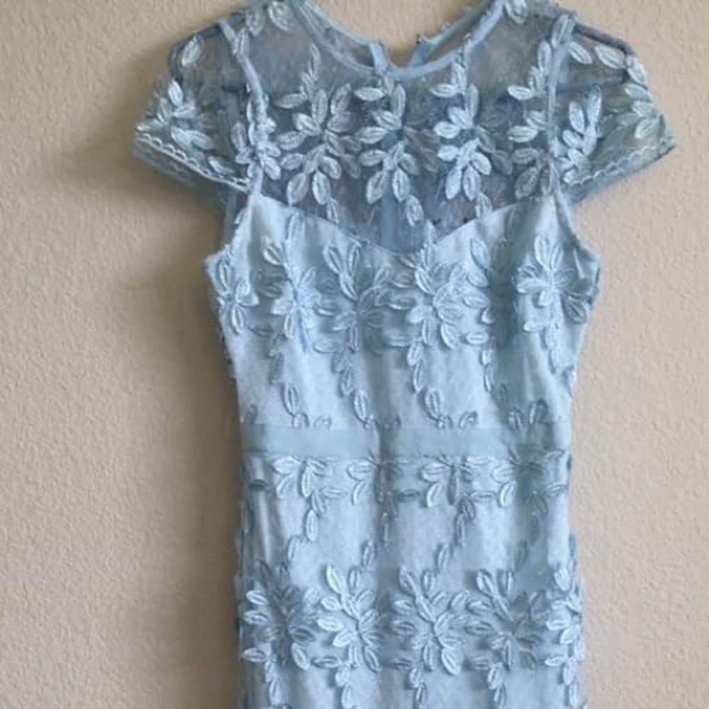 Lulus blue lace dress